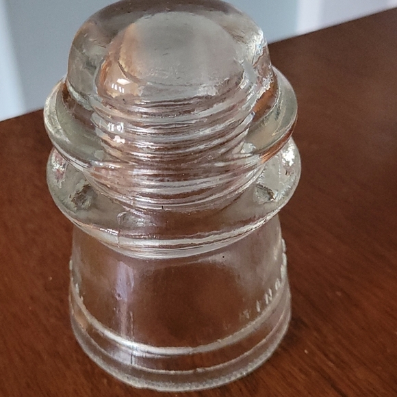 Glass Insulator - Picture 2 of 10